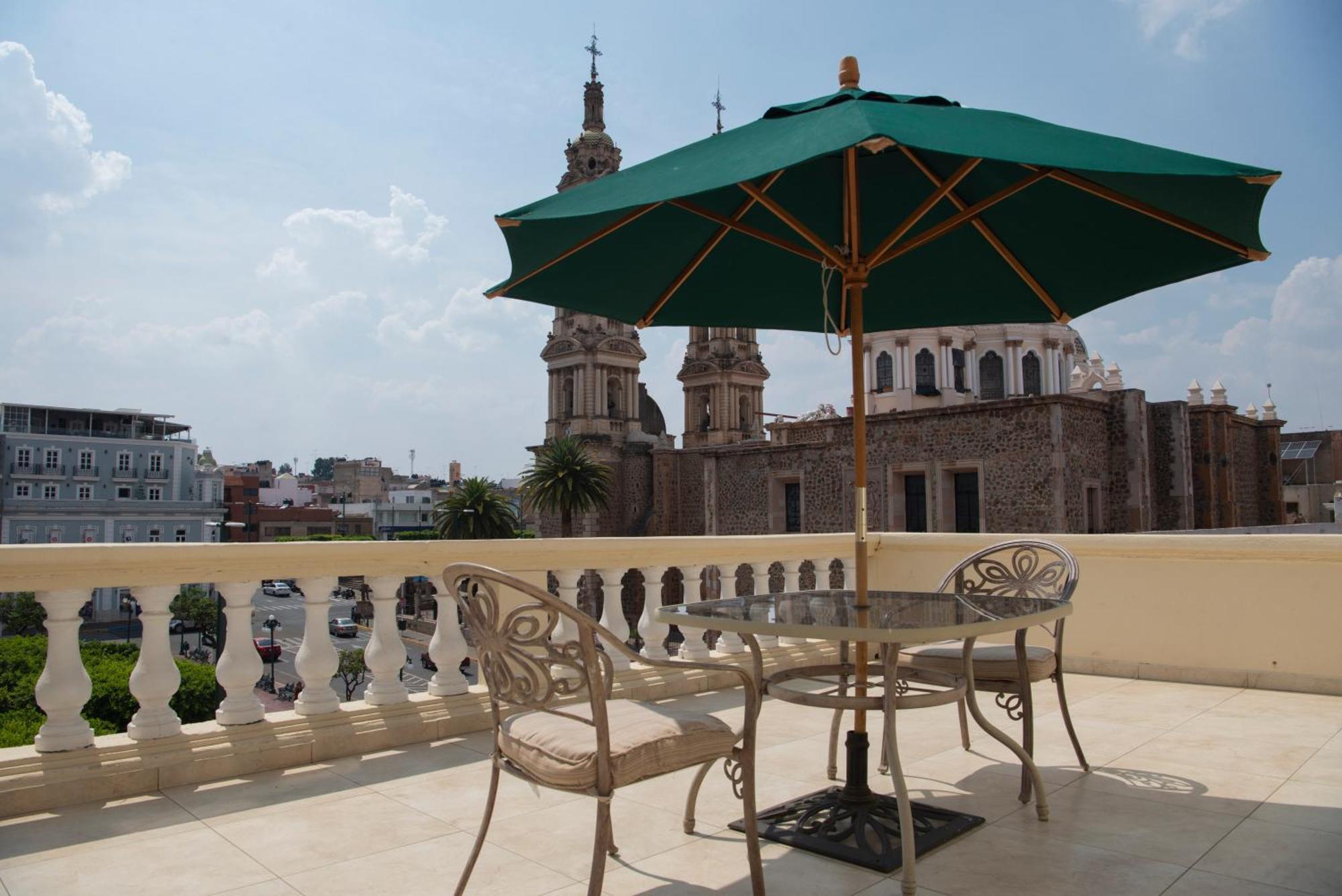 Hotel Fiesta Altena 特帕蒂特兰 外观 照片